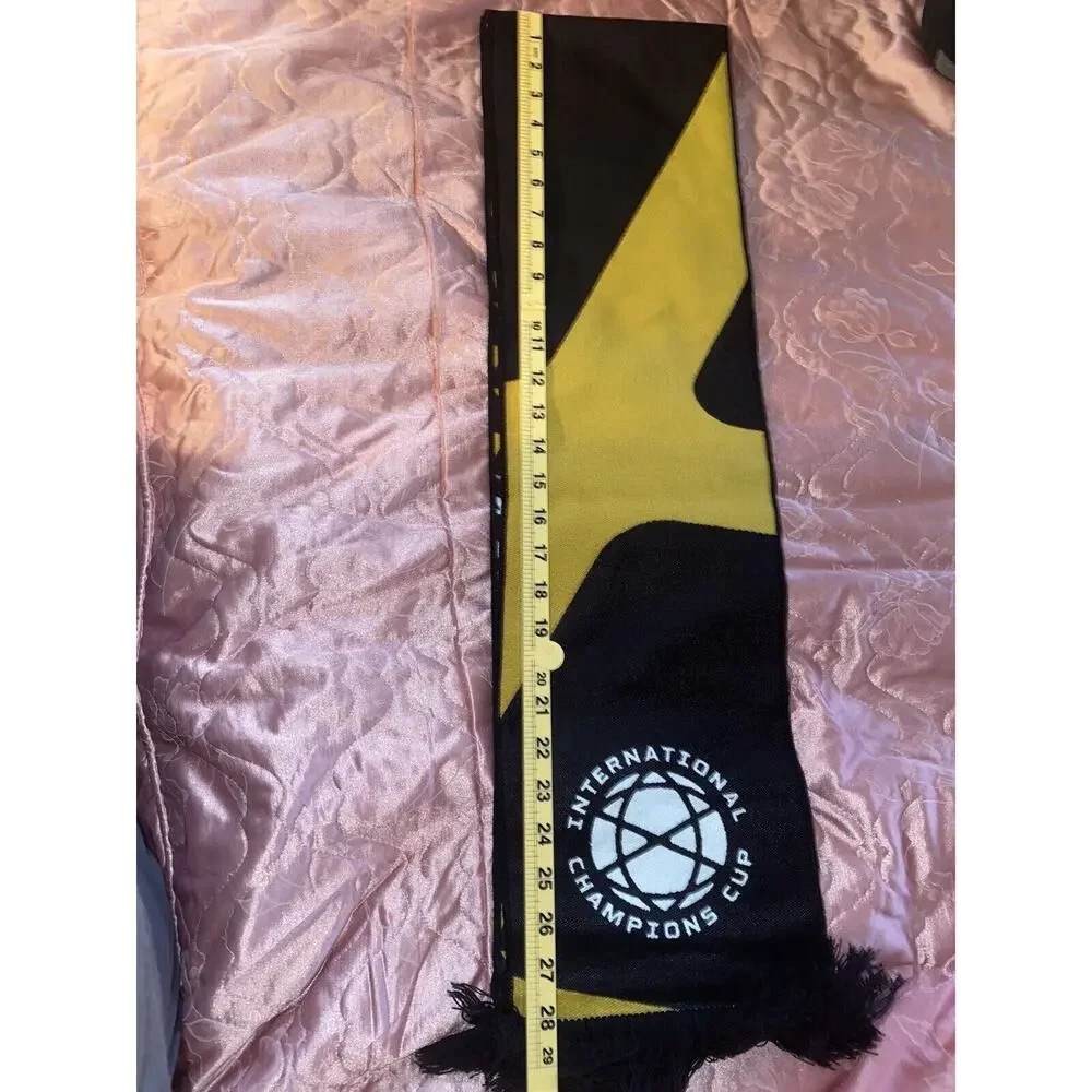 International Championship Cup Ruffneck Scarf Black‎ Yellow New With Tags